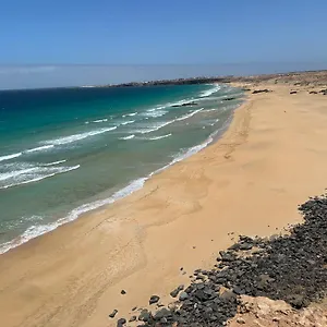 https://oasis-royal-corralejo.in-canary-islands.com